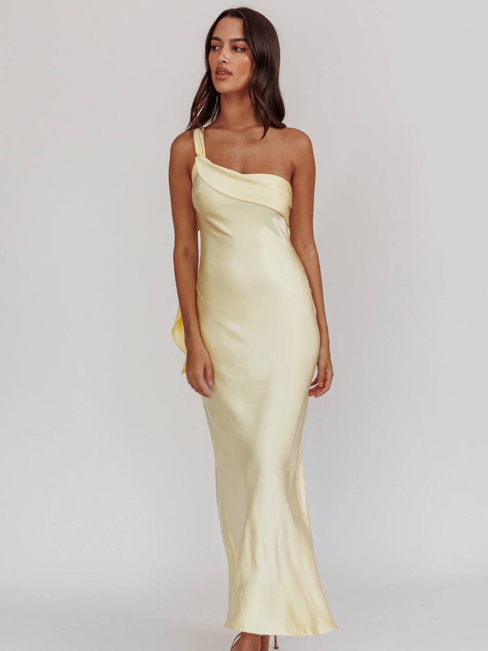 Selfie Leslie Carmel One-Shoulder Satin Dress in Butter yellow - Picture 3 of 11